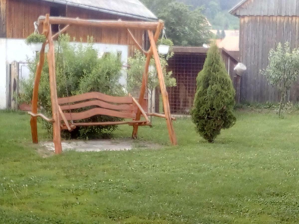 Timi Kulcsoshaz Hotel Lazarea Bagian luar foto
